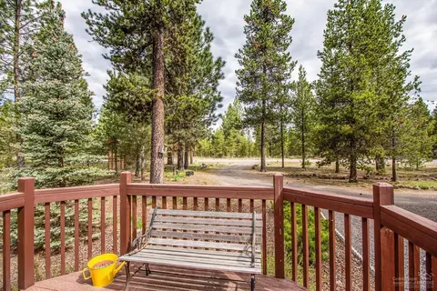 15985 Dawn Rd, La Pine, OR 97739 photo 4