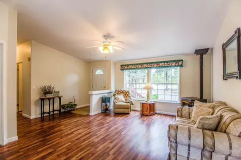 15985 Dawn Rd, La Pine, OR 97739 photo 5