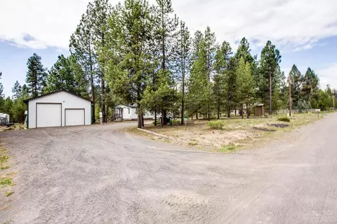 15985 Dawn Rd, La Pine, OR 97739 photo 1