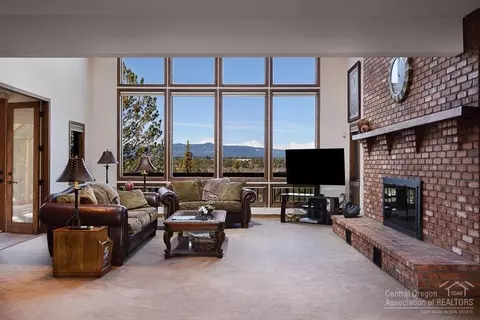 64169 Highway 20, Bend, OR 97703 photo 4