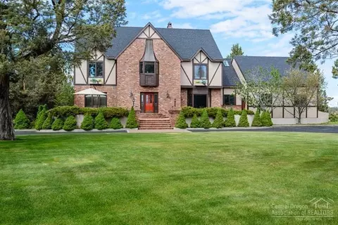 64169 Highway 20, Bend, OR 97703 photo 2