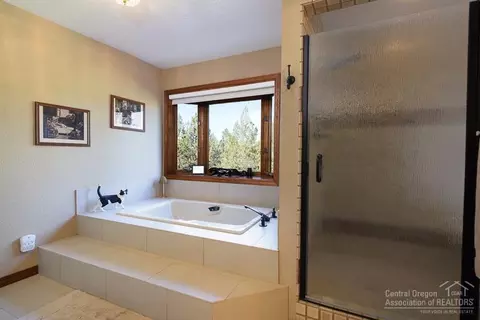 64169 Highway 20, Bend, OR 97703 photo 23