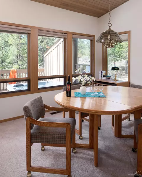 57671 Poplar Loop, Sunriver, OR 97707 photo 4