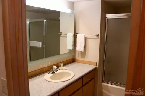 57389 Beaver Ridge Loop, Sunriver, OR 97707 photo 6
