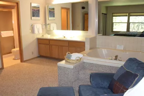 57389 Beaver Ridge Loop, Sunriver, OR 97707 photo 12