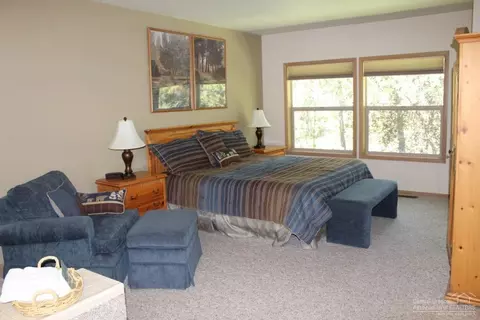 57389 Beaver Ridge Loop, Sunriver, OR 97707 photo 13