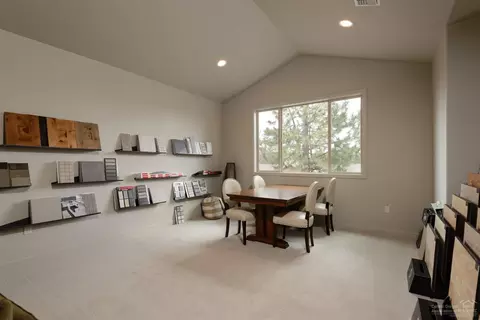 60415 Kangaroo Loop, Bend, OR 97702 photo 15