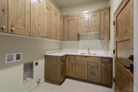 60415 Kangaroo Loop, Bend, OR 97702 photo 18