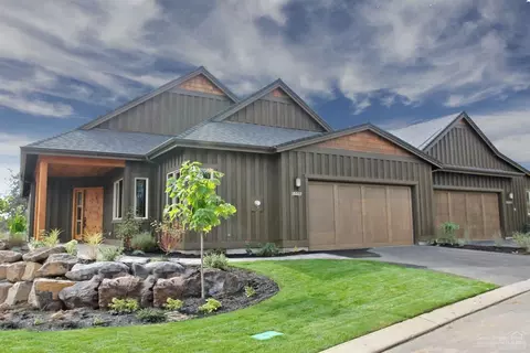 60419 Kangaroo Loop, Bend, OR 97702 photo 1