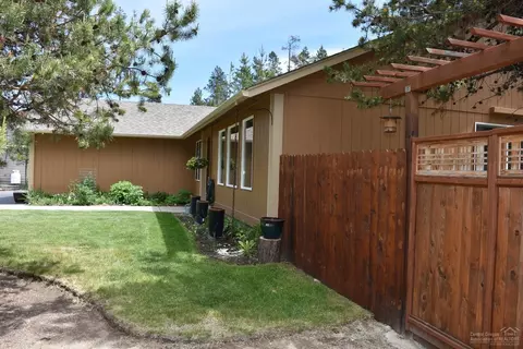 17439 Gull Dr, Bend, OR 97707 photo 4