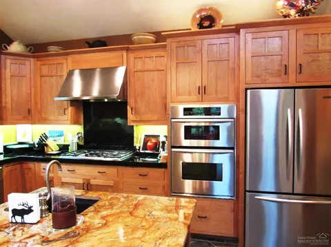 474 E Wapato Loop, Sisters, OR 97759 photo 8