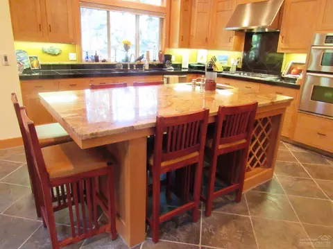 474 E Wapato Loop, Sisters, OR 97759 photo 7