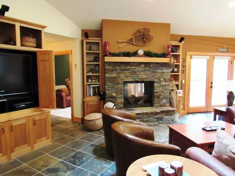 474 E Wapato Loop, Sisters, OR 97759 photo 5