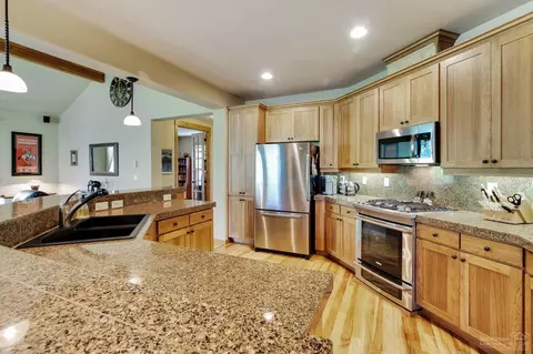 60810 Cobblestone Pl, Bend, OR 97702 photo 10