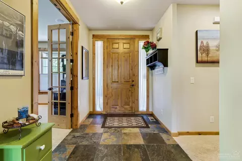 60810 Cobblestone Pl, Bend, OR 97702 photo 4
