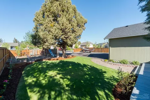 20670 Beaumont Dr, Bend, OR 97701 photo 24