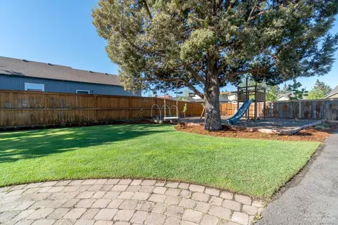 20670 Beaumont Dr, Bend, OR 97701 photo 25