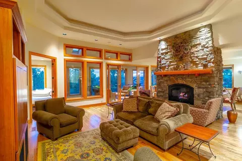 702 NW Stonepine Dr, Bend, OR 97703 photo 4