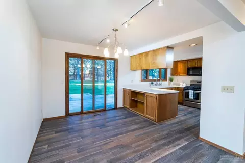 20950 King David Ave, Bend, OR 97702 photo 8