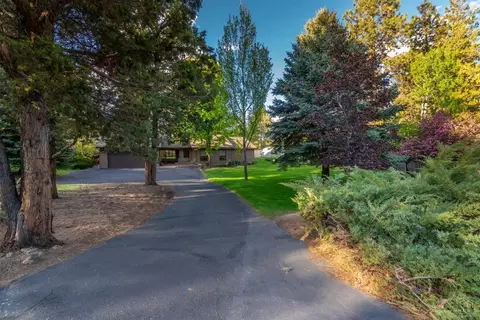 20950 King David Ave, Bend, OR 97702 photo 3