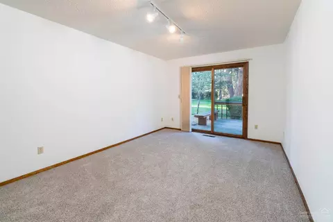20950 King David Ave, Bend, OR 97702 photo 15