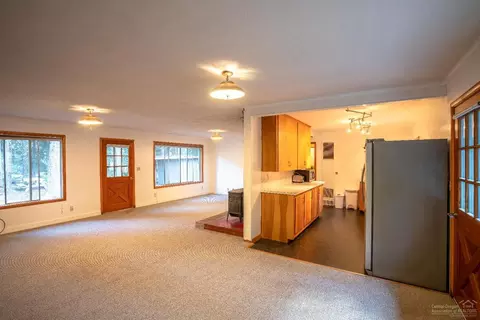 61572 River Rd, Bend, OR 97703 photo 7