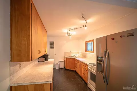 61572 River Rd, Bend, OR 97703 photo 5