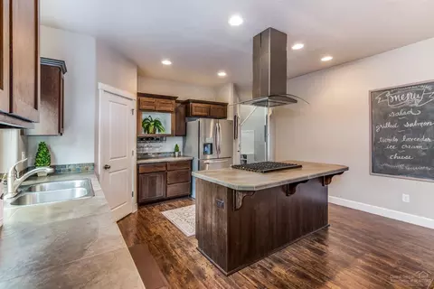 63307 Kalamata Loop, Bend, OR 97701 photo 5