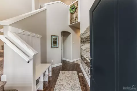 63307 Kalamata Loop, Bend, OR 97701 photo 3
