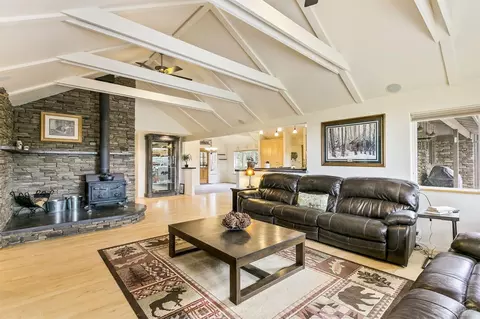62770 Stenkamp Rd, Bend, OR 97701 photo 6