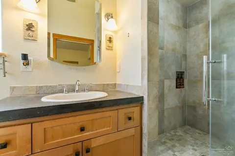 62770 Stenkamp Rd, Bend, OR 97701 photo 17