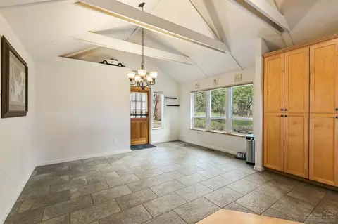 62770 Stenkamp Rd, Bend, OR 97701 photo 10