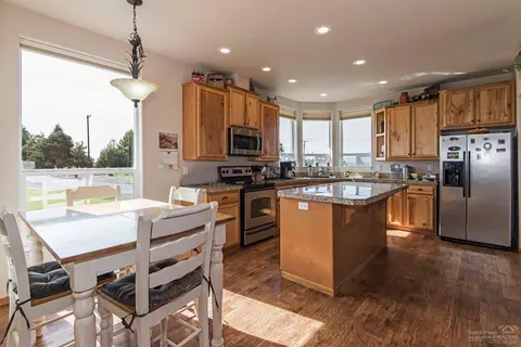 65950 93rd St, Bend, OR 97703 photo 15