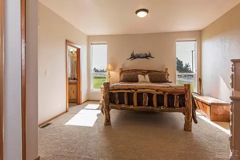 65950 93rd St, Bend, OR 97703 photo 16