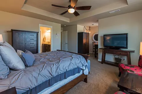 20843 Gateway Dr, Bend, OR 97702 photo 13