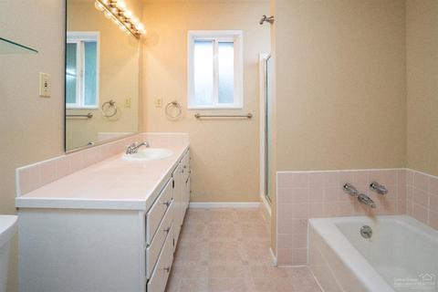 52667 Meadow Ln, La Pine, OR 97739 photo 14