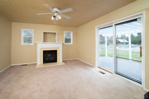 52667 Meadow Ln, La Pine, OR 97739 photo 8