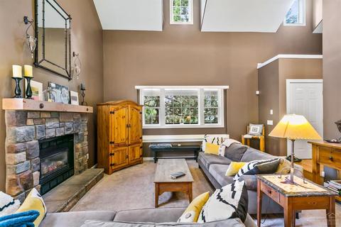 289 NW 16th St, Bend, OR 97703 photo 4