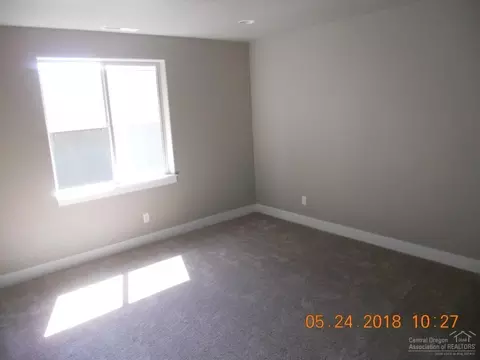 20021 SW Voltera Pl, Bend, OR 97702 photo 23