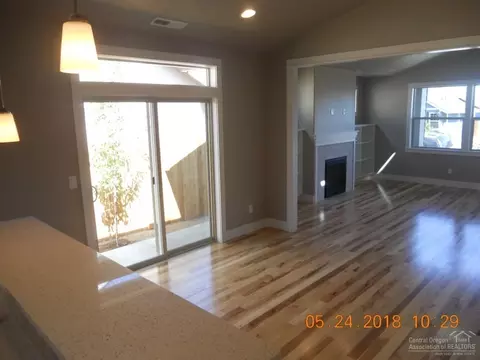 20021 SW Voltera Pl, Bend, OR 97702 photo 11