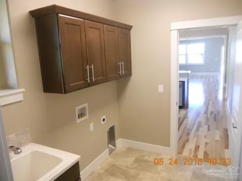 20021 SW Voltera Pl, Bend, OR 97702 photo 18
