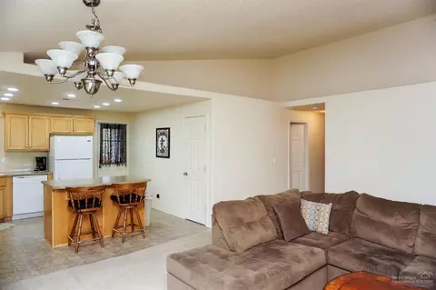 63181 Lancaster St, Bend, OR 97701 photo 4
