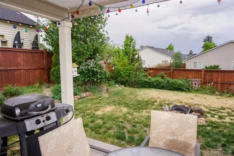 63181 Lancaster St, Bend, OR 97701 photo 17