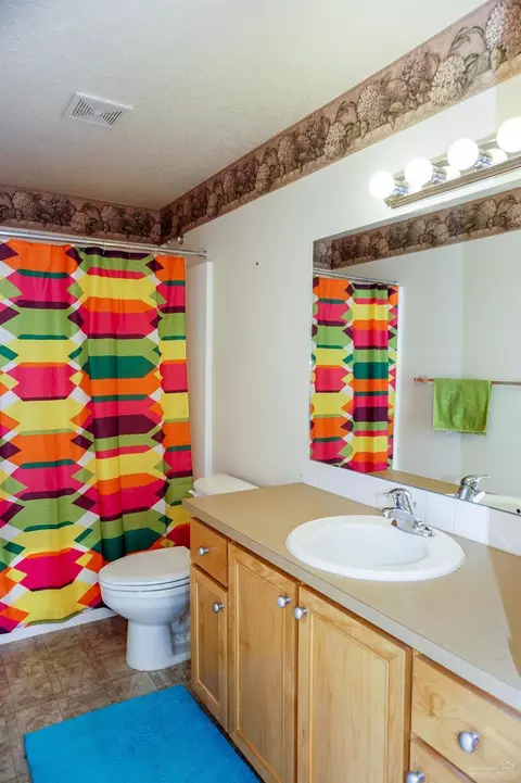 63181 Lancaster St, Bend, OR 97701 photo 23