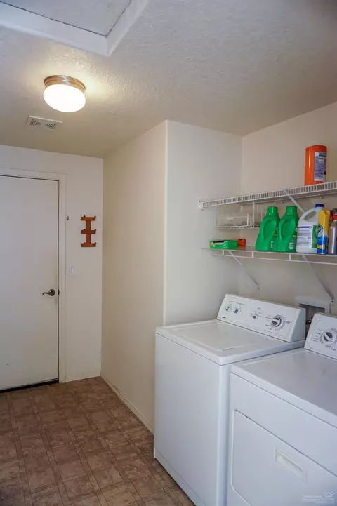 63181 Lancaster St, Bend, OR 97701 photo 24