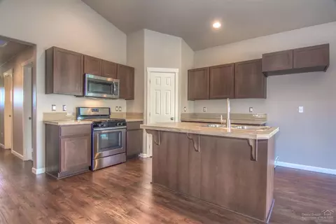 21199 Caleb Pl, Bend, OR 97702 photo 7