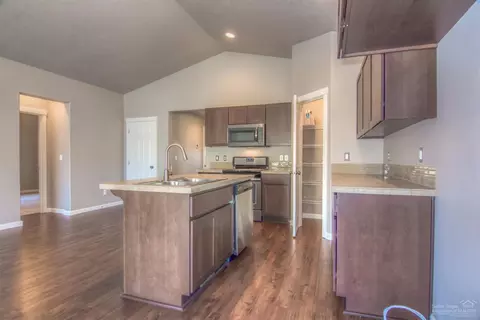 21199 Caleb Pl, Bend, OR 97702 photo 8