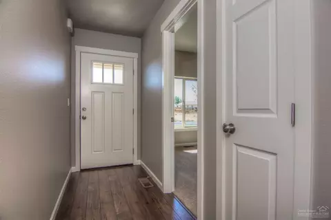 21199 Caleb Pl, Bend, OR 97702 photo 2