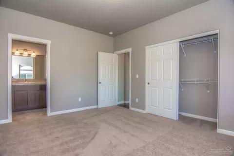 21199 Caleb Pl, Bend, OR 97702 photo 9