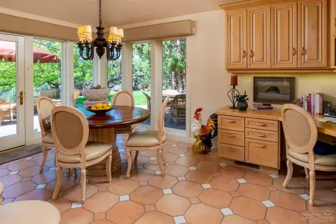 20045 Chaney Rd, Bend, OR 97703 photo 10